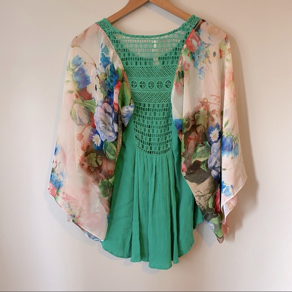 Ellemairco women’s boho bespoke flowy high low green floral crochet blouse - Med - Picture 2 of 13